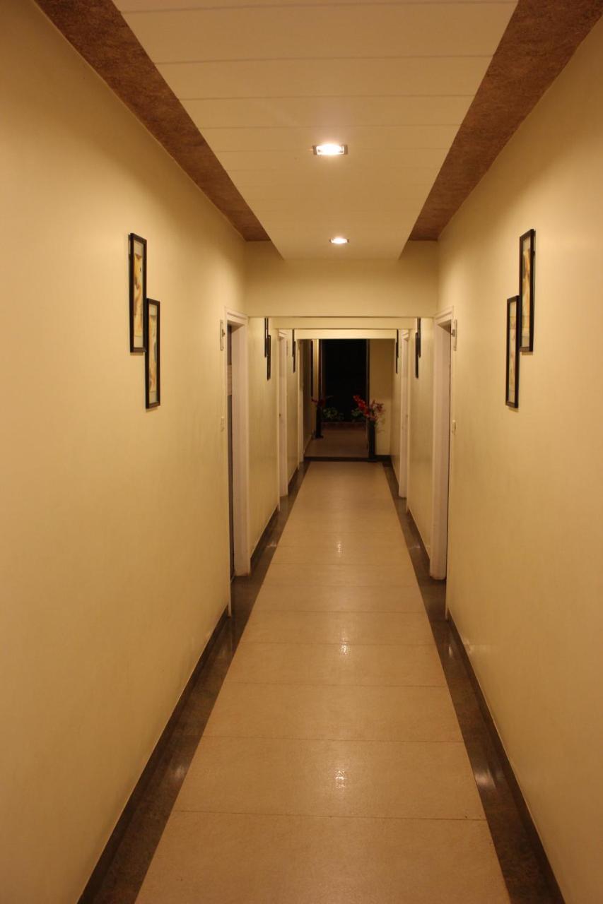 Hotel Rama Executive 马哈巴莱斯赫瓦尔 外观 照片
